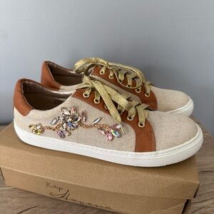 VINTAGE HAVANA Prime 215 C ROMEE Rhinestone Floral Sneakers NEW BOX sz 10